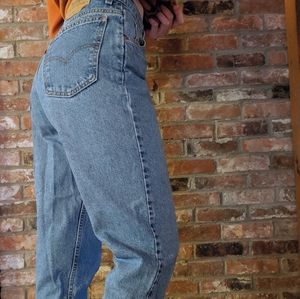 Vintage orange tag Levi mom jeans